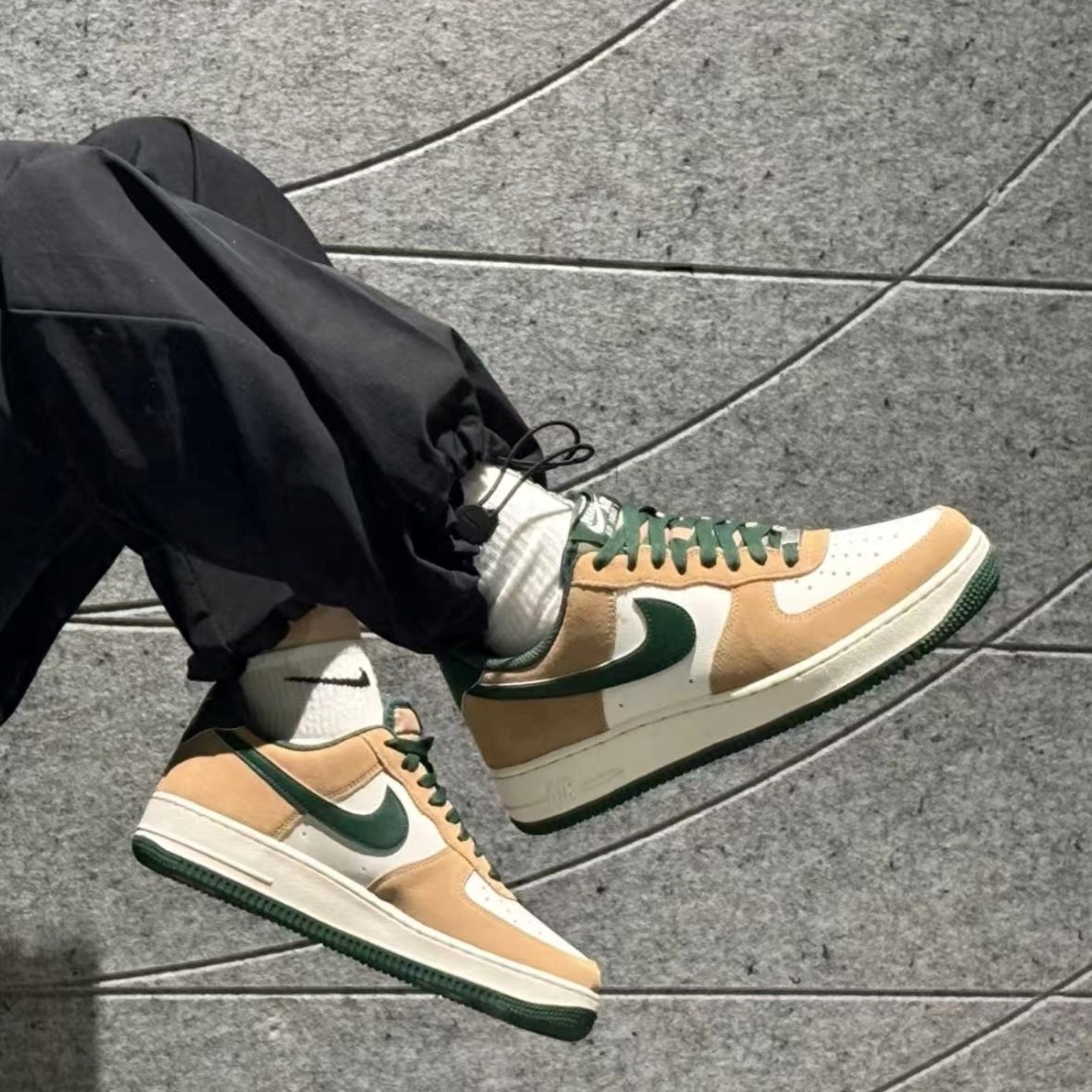 Nike耐克Air Force 1 'AF1空军一号低帮运动板鞋 FQ8714-203,淘宝优惠券,粉丝福利购,淘宝优惠卷