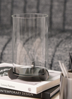 北欧简约轻奢金属烛台摆件样板间