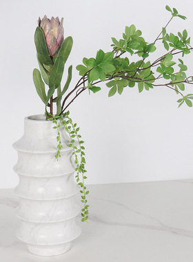 北欧大理石黑白色花瓶摆