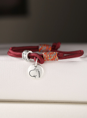 999足银小马圆牌手绳手链女新中式设计生肖本命年马红绳手饰礼物