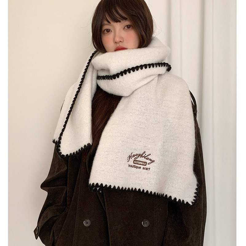 含羊毛软糯字母围巾女2025秋冬新款保暖防寒针织围脖显气质披肩,淘宝优惠券,粉丝福利购,淘宝优惠卷