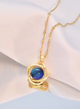 四叶草感温变色项链女ins可变色吊坠微镶轻奢百搭钛钢锁骨链批发