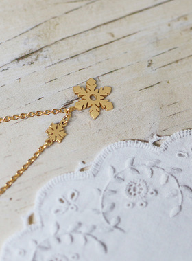 英国雪花唯美风钛钢18K金锁骨链