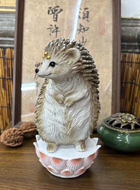 刺猬仙像摆件佛堂神像招财潮玩手办家居装饰桌面乔迁摆设礼物