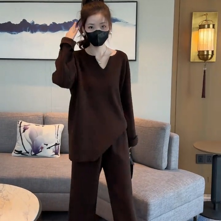 慵懒风V领针织毛衣两件套女秋冬宽松显瘦套装,淘宝优惠券,粉丝福利购,淘宝优惠卷