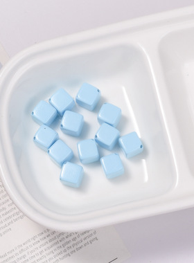 彩色亚克力烤漆通孔8.5mm斜孔小方块DIY手机链串珠配件手工材料