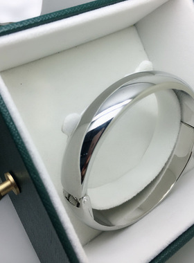 金色手镯女高级感光面简约时尚大气外贸bangle首饰品婚宴平替旅游