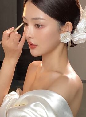 纤姿气质缎面花朵发夹森系仙美