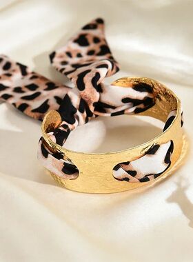 Suble design sense Fine lines Ellipse Hollowing ou Silk scar