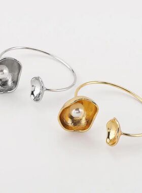 Personaliy Irregular Trumpe Shaped Opening Braceles for Wome