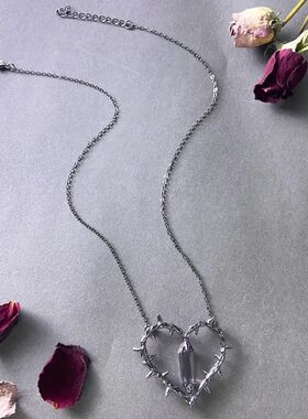 Vinage Thorn Hear Pendan Necklace Simple Sylish Crysal Penda