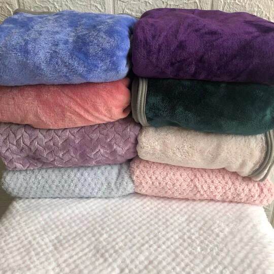 Winter warm and thickened blanket for pets, dogs and cats