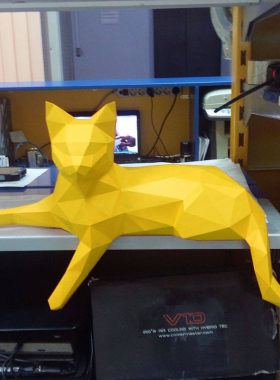 卧着猫咪个性动物简约卡纸摆件