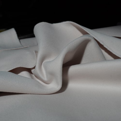 65号康家米白带粉感 奢侈代工 740g/3m 80%羊绒20%羊毛 柔软细腻 - 图2