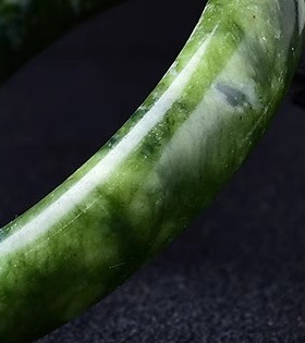 天然岫玉手镯蛇纹石玉镯宽条手镯