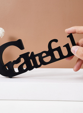 简约立体黑色雪弗板材质字母Grateful装饰节日庆典家居桌面装饰摆