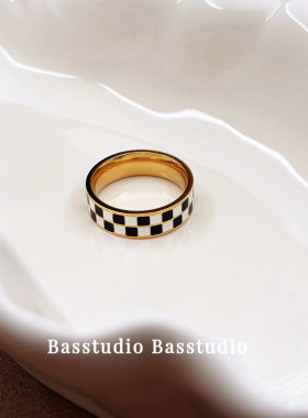 Basstudio钛钢戒指女黑白棋盘格18k金色轻奢食指韩版简约饰品