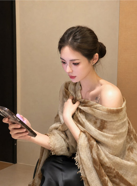 Softopia复古老钱风披肩女外搭2026新款轻奢高级感空调房围巾披风