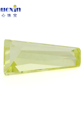橄榄黄色梯方锆石戒面尖底