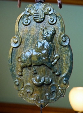 绿檀木雕刻十二生肖挂件鼠牛虎兔龙蛇马羊鸡狗猪项链木质钥匙车挂