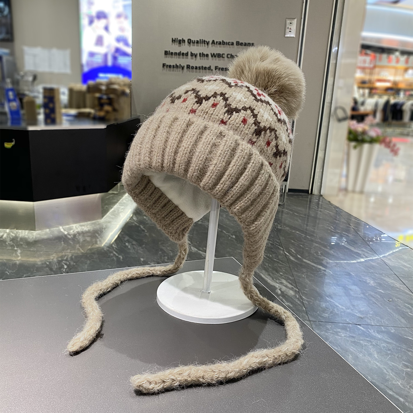 费尔岛风提花球球针织绑带毛线帽女冬季新款加绒保暖护耳帽雷锋帽,淘宝优惠券,粉丝福利购,淘宝优惠卷