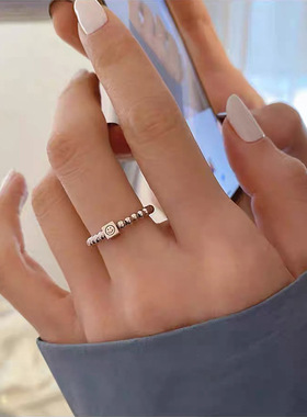 小众设计弹力绳串珠戒指女韩国简约个性百搭气质方块笑脸指环戒子