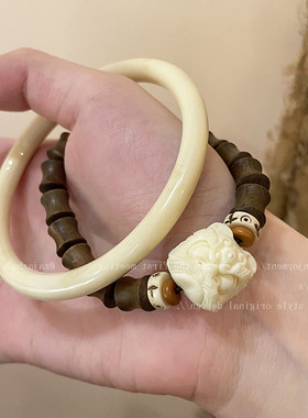 木质树脂手镯女设计感小众法式复古个性简约百搭气质时尚手链手饰