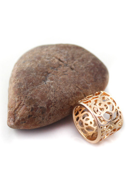 99克拉欧美饰品品牌女戒指质感