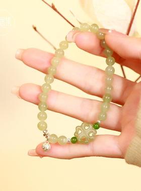 典润和田碧玉四叶草手链时尚简约