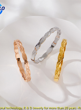 亲肤钛钢CNC镶钻技术轻奢菱纹手镯 Cross Moissanite Bracelet