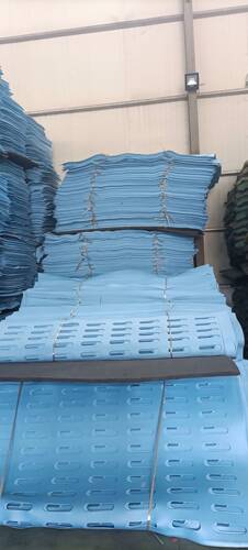 牛蛙蛙垫eva原料青蛙石蛙厂家直销养蛙专用牛蛙泡沫垫农具站台垫 - 图1