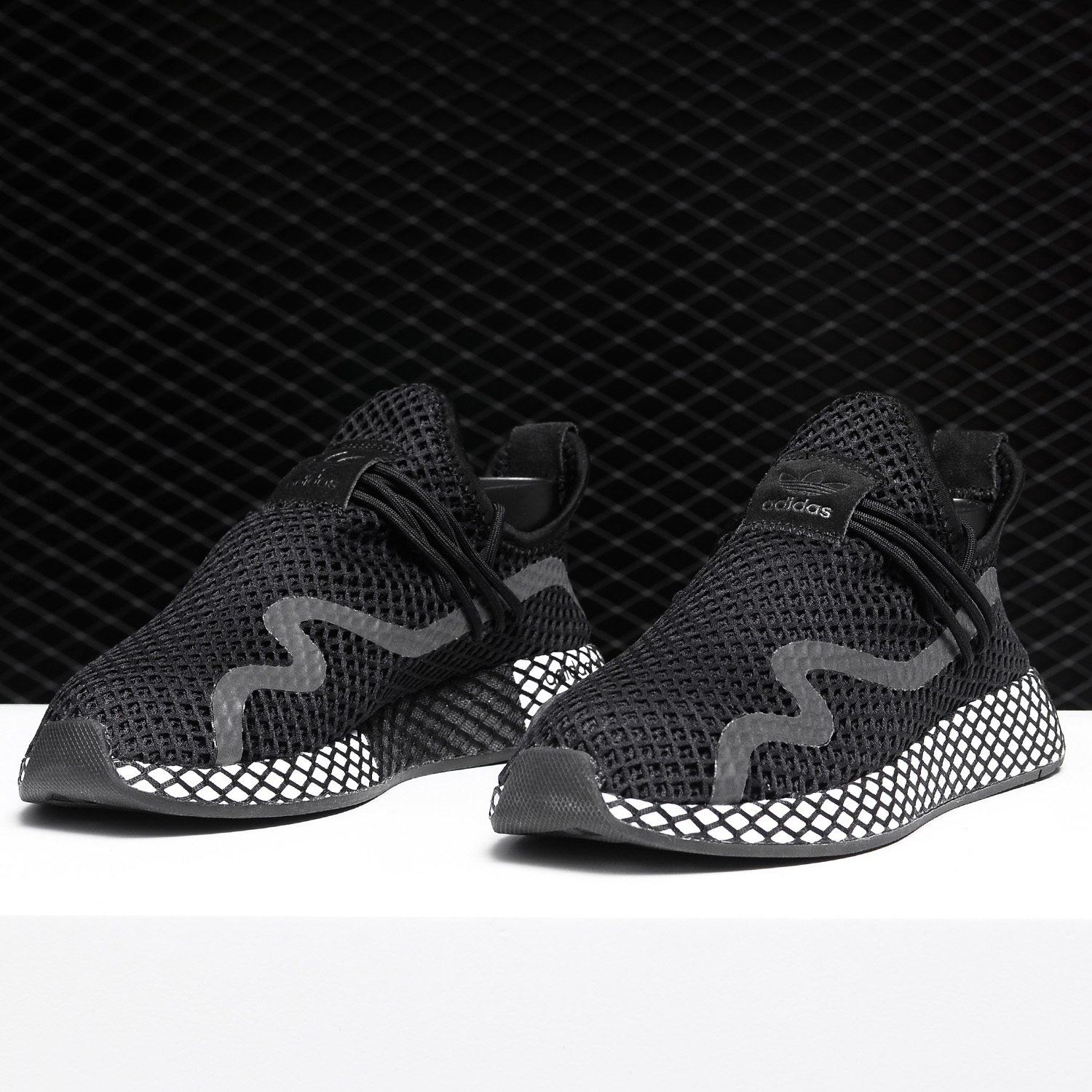 Adidas/阿迪达斯正品三叶草DEERUPT男子运动休闲鞋 BD7879-图2