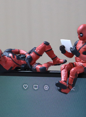 死侍模型摆件战警卧姿手办公仔举牌回眸姿势动漫周边家居办公