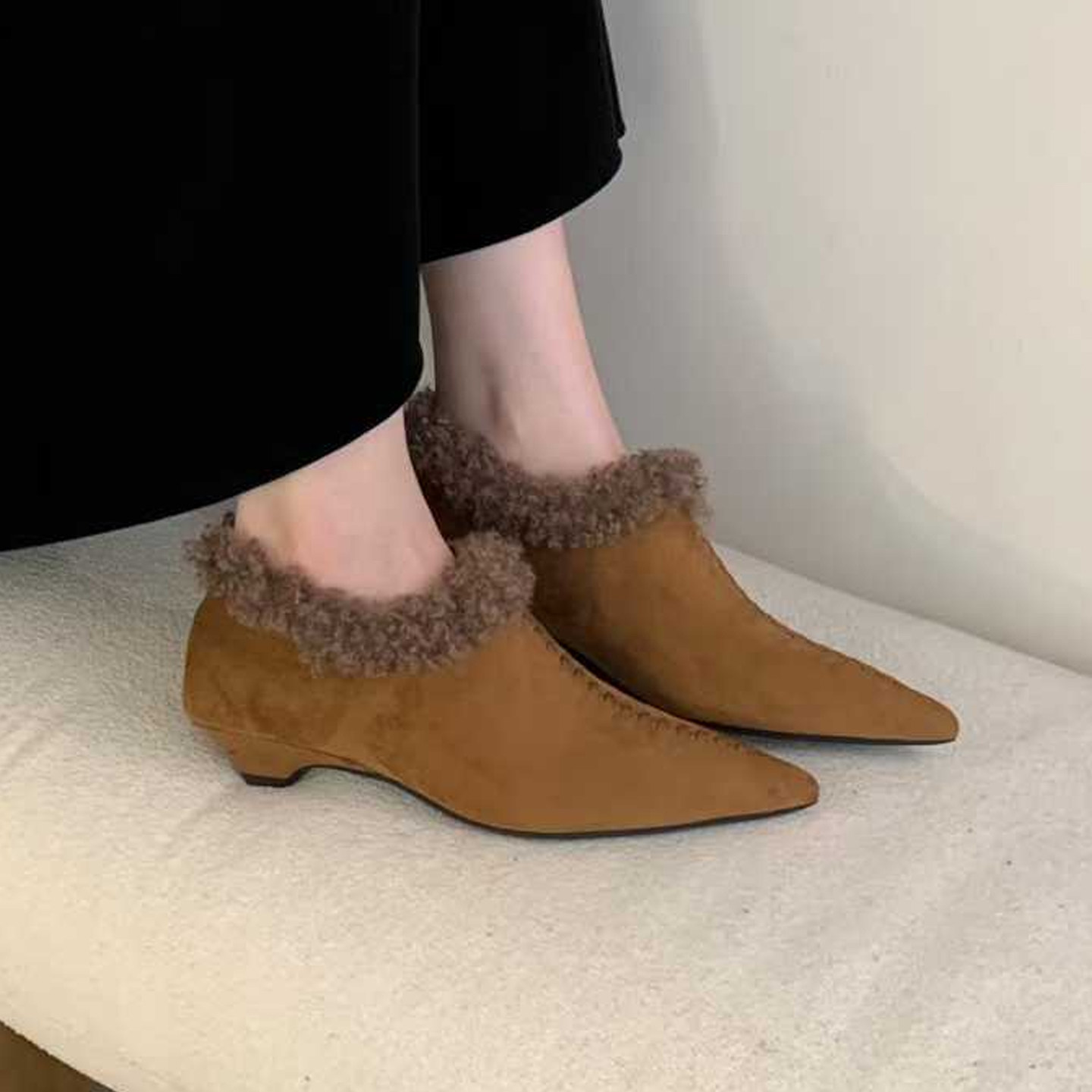 欧美时尚尖头小粗跟低跟加绒保暖卷毛鞋口羊羔毛深口单鞋法式女鞋,淘宝优惠券,粉丝福利购,淘宝优惠卷