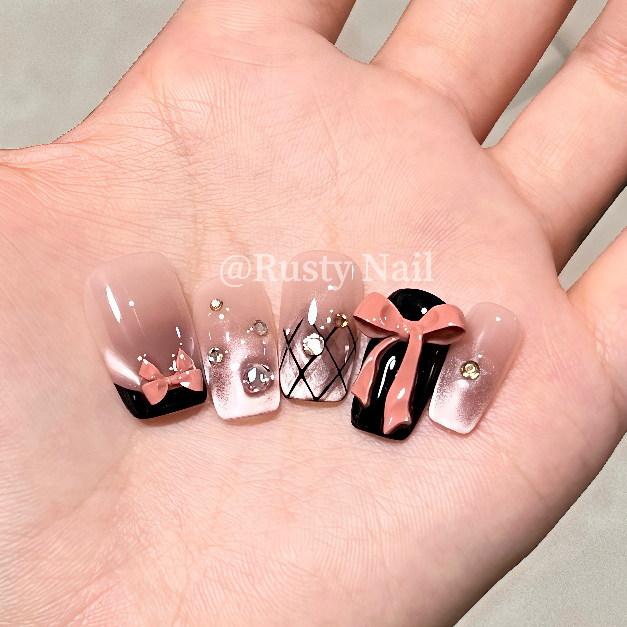 【现货】千禧辣妹法式蝴蝶结猫眼纯手工穿戴甲高级感显白美甲贴片,淘宝优惠券,粉丝福利购,淘宝优惠卷