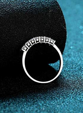 S925纯银戒指女莫桑排戒70分七公主莫桑石戒指尾戒直供