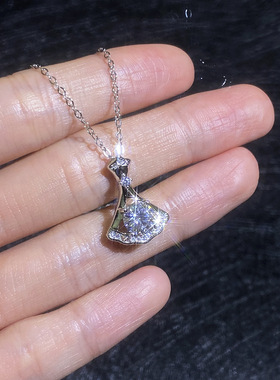 莫桑钻小裙子项链 典雅华美群摆莫桑石1克拉锁骨链女