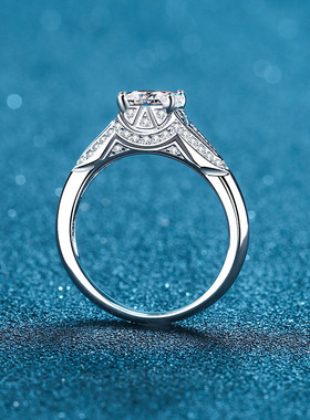 S925银戒指女镶嵌公主方莫桑石介子莫桑钻戒指情侣订婚礼物