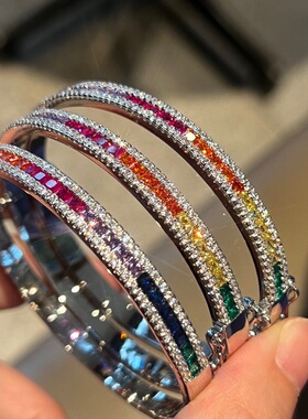 无边镶嵌工艺人造彩虹红蓝绿宝石手镯小众轻奢满钻ins风镯子女