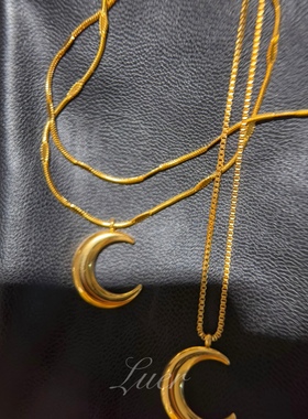 鹿尔钛钢镀金时髦月亮蛇骨链项链