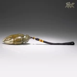 В магазине есть более тысячи повторных клиентов.