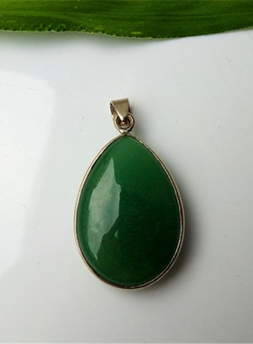 天然绿东陵银饰镶嵌玉石吊坠靓女