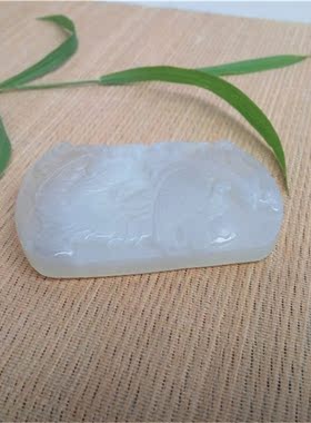 凤凰飞鸟天然百鸟朝凤白玛瑙吊坠