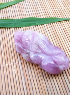 阿根廷红纹石貔貅吊坠