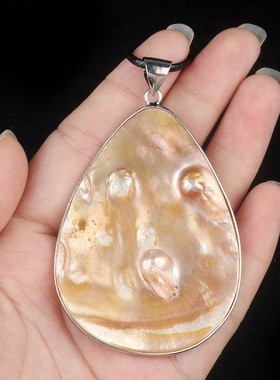 【茜茜珠饰】跨境热卖淡水珍珠白贝母贝包边吊坠欧美风项链 四款