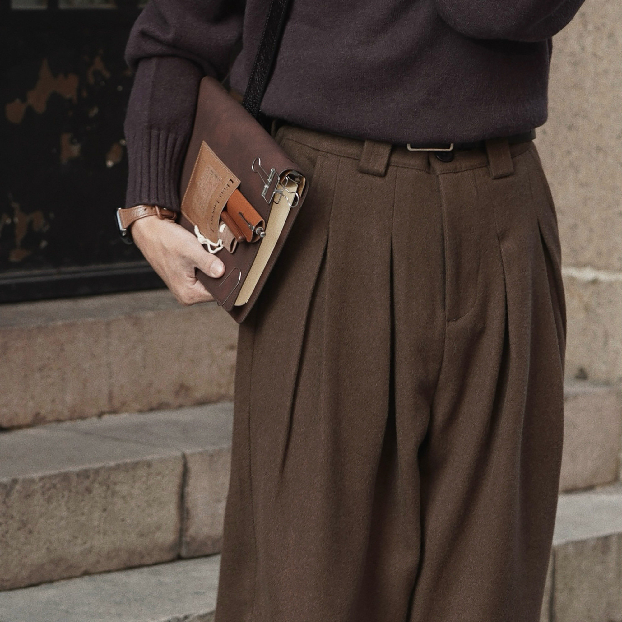 ELI【卑尔根手记】复古微阔直筒多褶松弛感毛呢休闲冬款羊毛西裤,淘宝优惠券,粉丝福利购,淘宝优惠卷