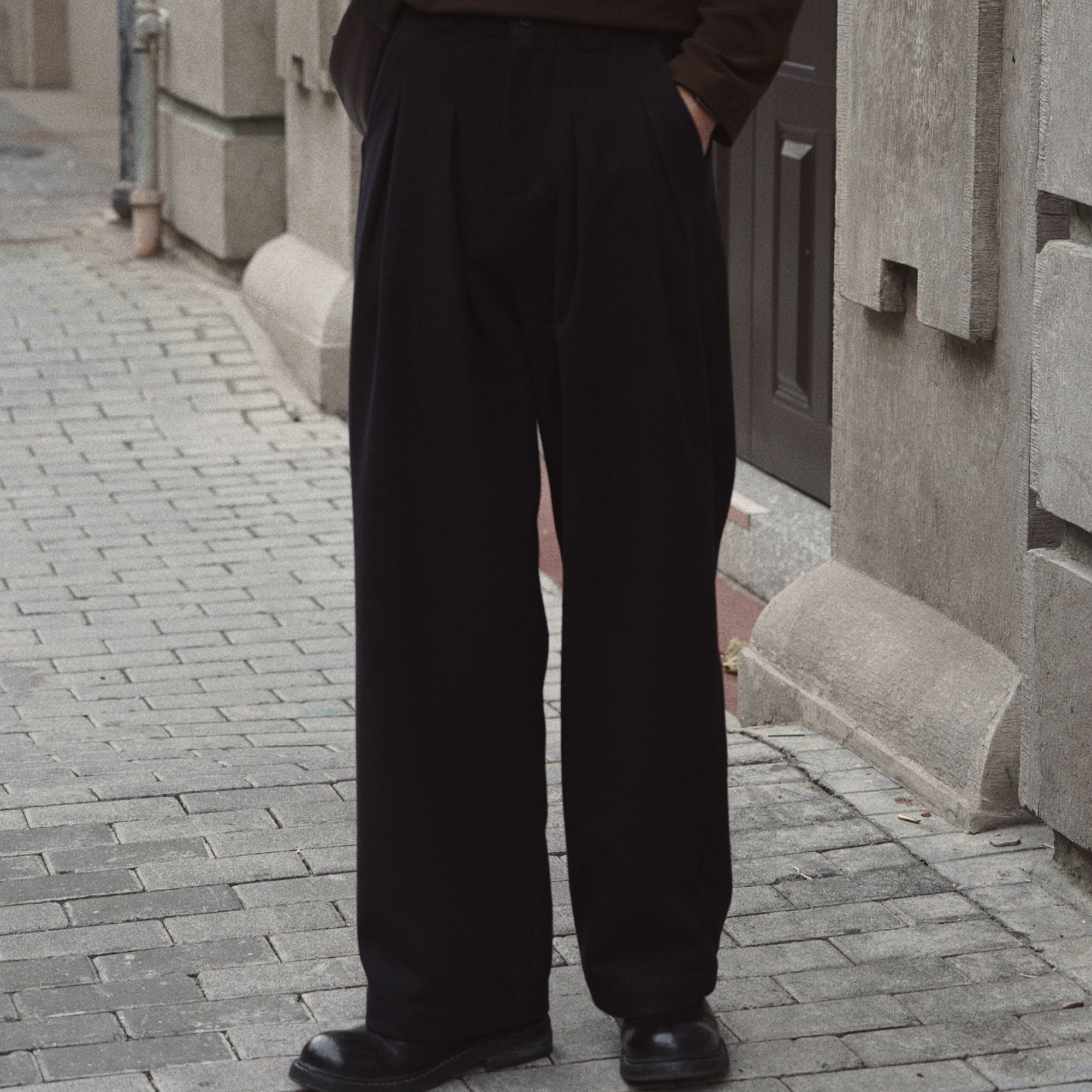 ELI【卑尔根手记】复古微阔直筒多褶松弛感毛呢休闲冬款羊毛西裤,淘宝优惠券,粉丝福利购,淘宝优惠卷