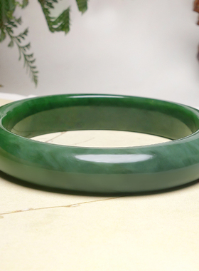 和田碧玉菠菜绿手镯62.5mm
