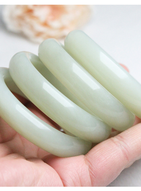 玉见圆形平安镯和田玉性价比高