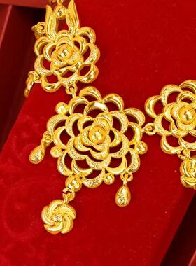 花朵婚嫁项链仿金五金首饰婚庆橱窗摆台订婚假结婚假黄金新娘道具